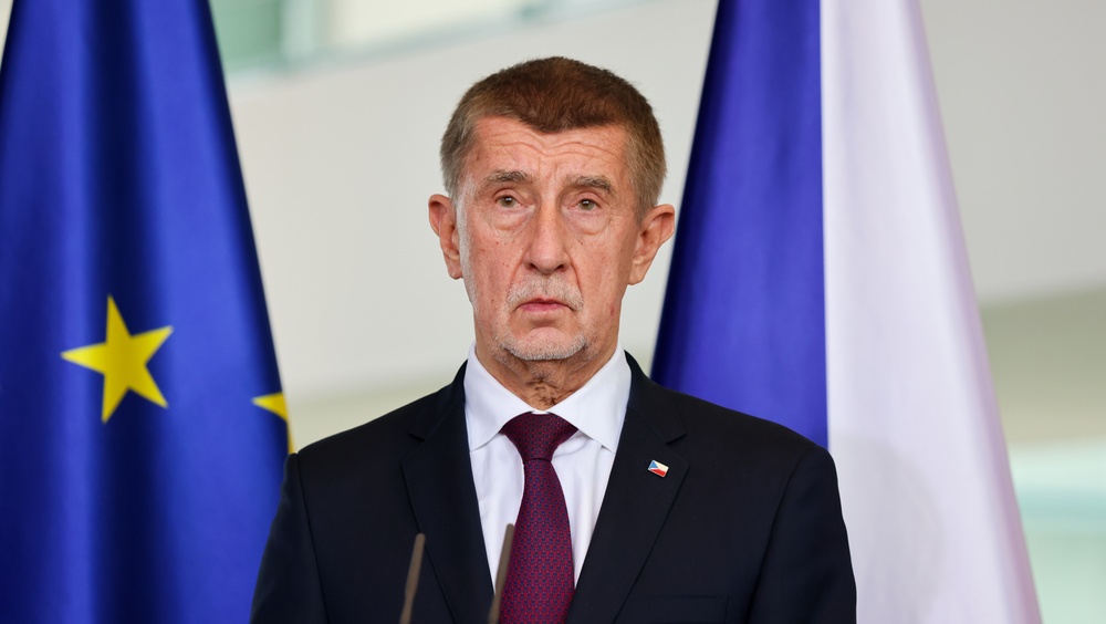 Ústavní puč soudruha prezidenta: Nejtvrdší střet Hradu a vlády od roku 1989, který nemá obdoby